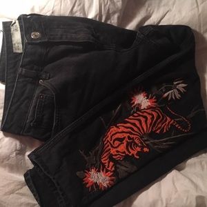 Topshop Embroidered Mom Jeans!